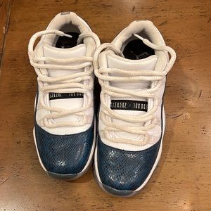 Air Jordan 11 Retro Low size 7